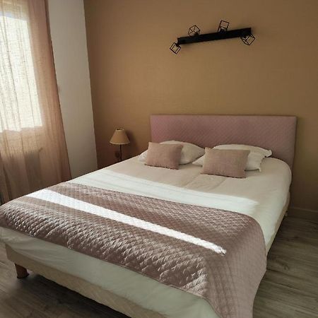 Hotel Le Sporting Beaumont-sur-Leze Exterior foto