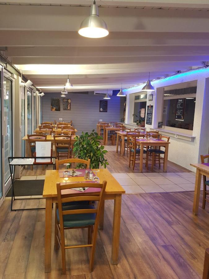 Hotel Le Sporting Beaumont-sur-Leze Exterior foto